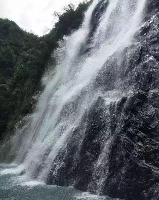 斯拉格精灵战争