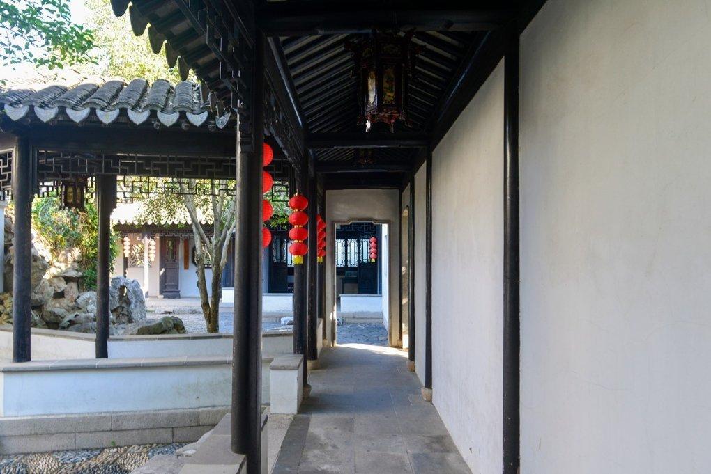 我家也存在同样的问题，请问能有更简单方法自己换吗？游戏画面